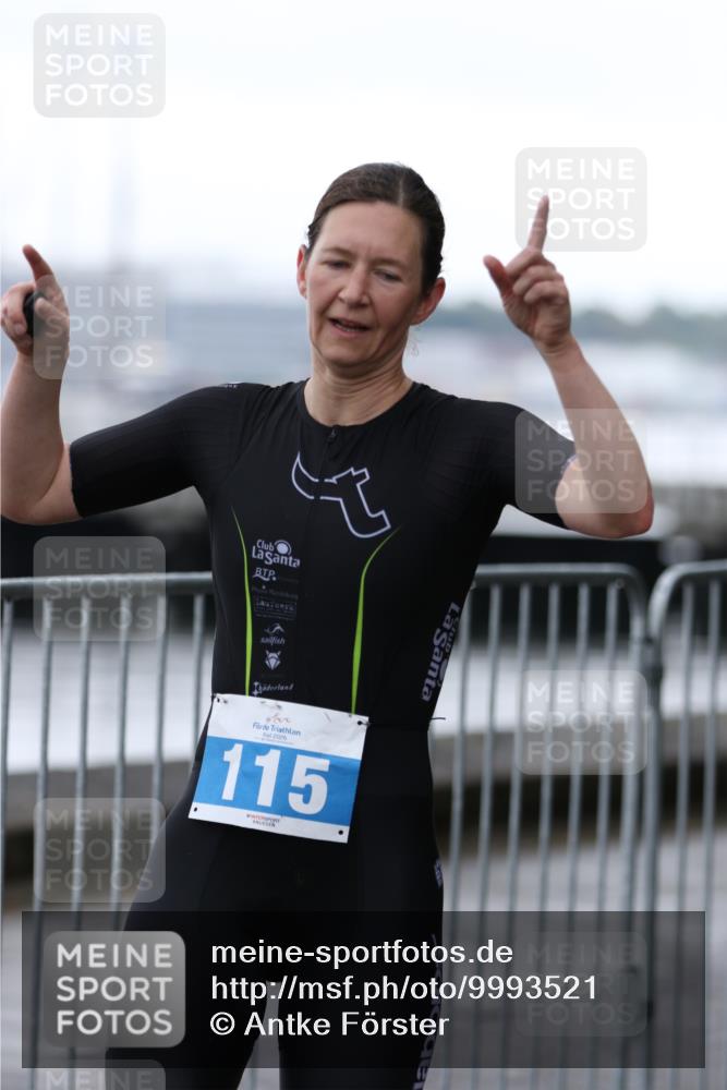 16.08.2026 - KN Förde Triathlon 2026 Antke Förster http://msf.ph/oto/9993521 16.08.2026 10:13:08 Laufen  meine-sportfotos.de