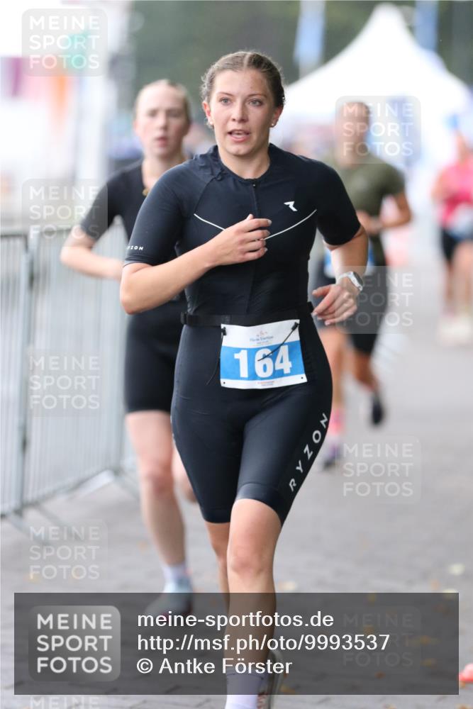 16.08.2026 - KN Förde Triathlon 2026 Antke Förster http://msf.ph/oto/9993537 16.08.2026 10:13:28 Laufen  meine-sportfotos.de