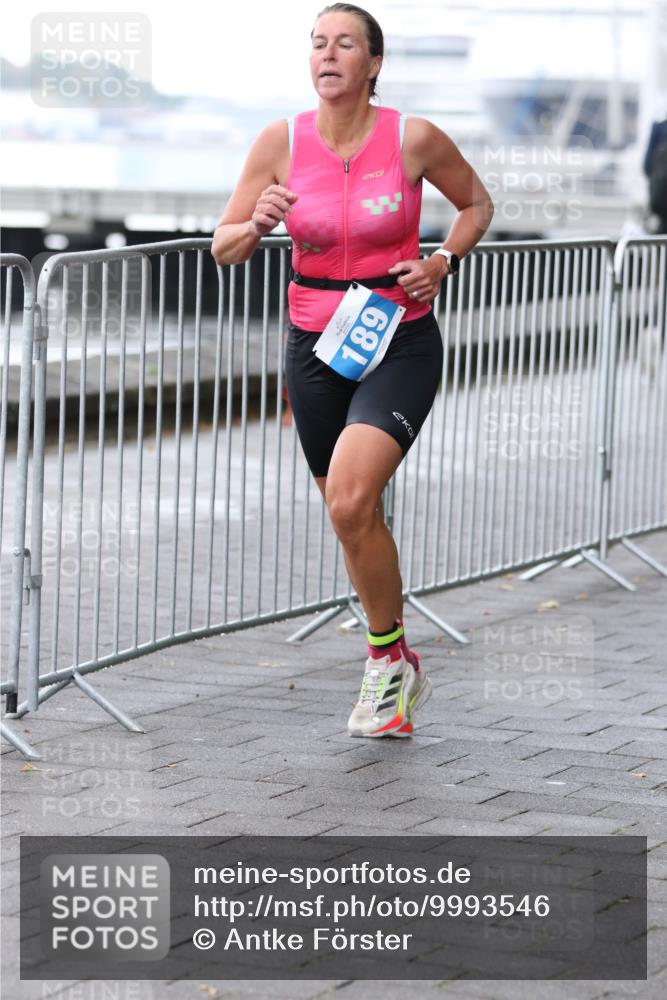 16.08.2026 - KN Förde Triathlon 2026 Antke Förster http://msf.ph/oto/9993546 16.08.2026 10:13:39 Laufen  meine-sportfotos.de