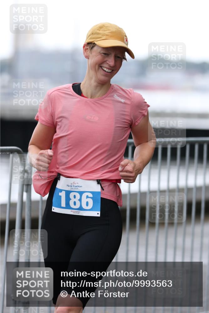 16.08.2026 - KN Förde Triathlon 2026 Antke Förster http://msf.ph/oto/9993563 16.08.2026 10:14:13 Laufen  meine-sportfotos.de