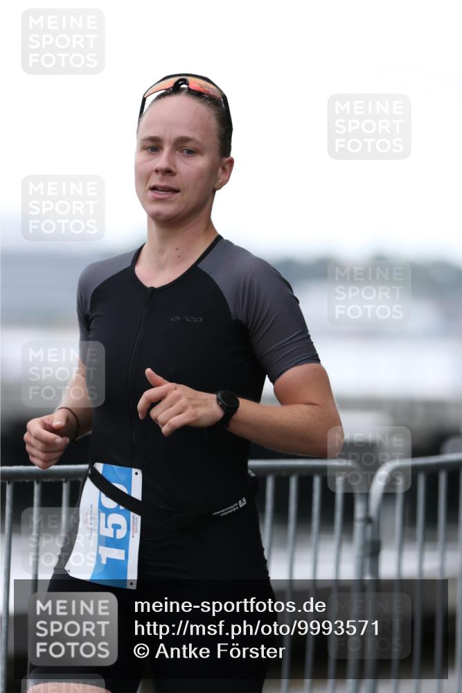16.08.2026 - KN Förde Triathlon 2026 Antke Förster http://msf.ph/oto/9993571 16.08.2026 10:14:21 Laufen  meine-sportfotos.de