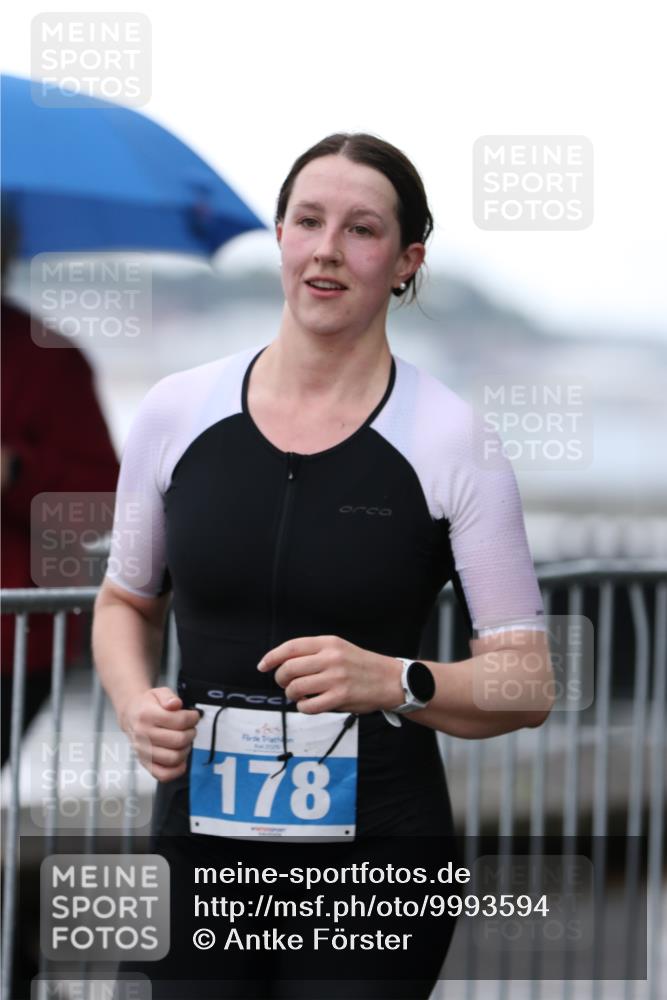 16.08.2026 - KN Förde Triathlon 2026 Antke Förster http://msf.ph/oto/9993594 16.08.2026 10:14:56 Laufen  meine-sportfotos.de