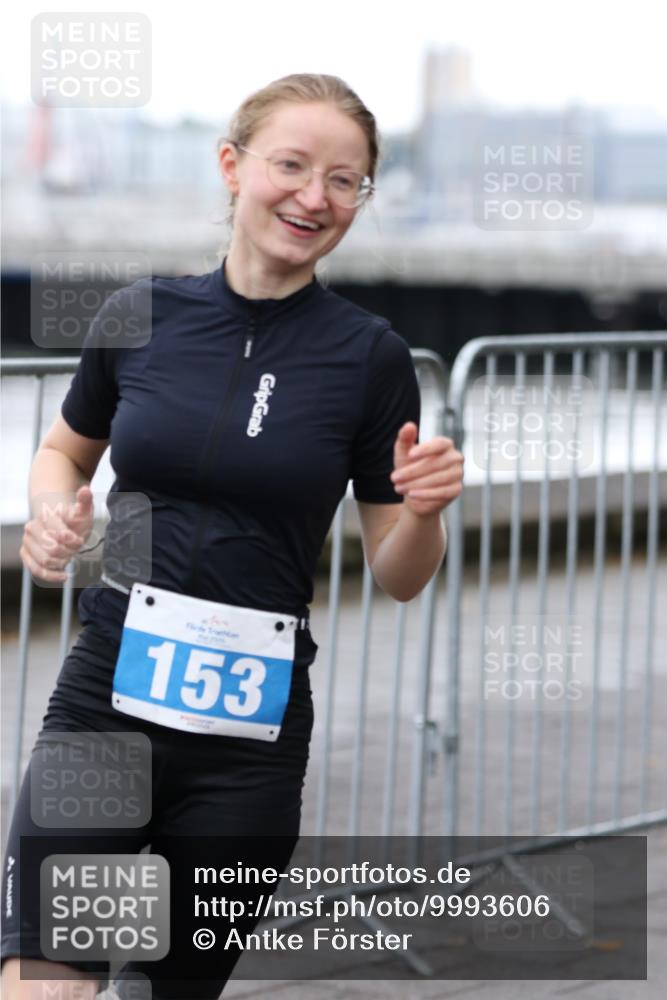 16.08.2026 - KN Förde Triathlon 2026 Antke Förster http://msf.ph/oto/9993606 16.08.2026 10:15:07 Laufen  meine-sportfotos.de