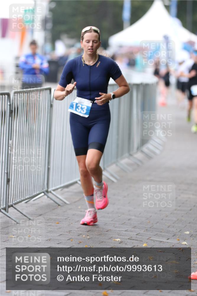 16.08.2026 - KN Förde Triathlon 2026 Antke Förster http://msf.ph/oto/9993613 16.08.2026 10:15:36 Laufen  meine-sportfotos.de