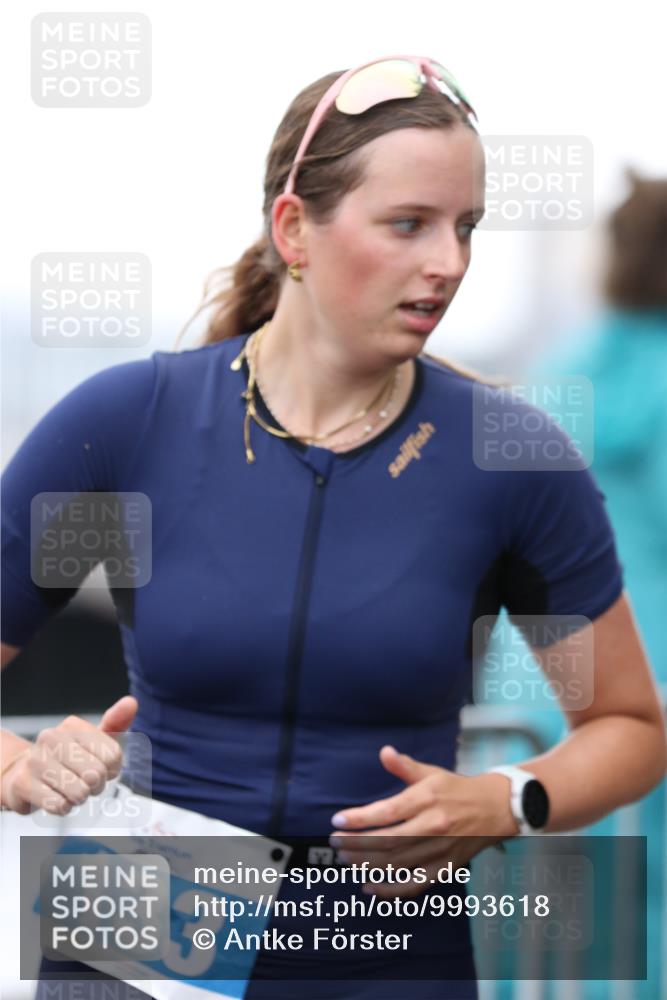 16.08.2026 - KN Förde Triathlon 2026 Antke Förster http://msf.ph/oto/9993618 16.08.2026 10:15:40 Laufen  meine-sportfotos.de