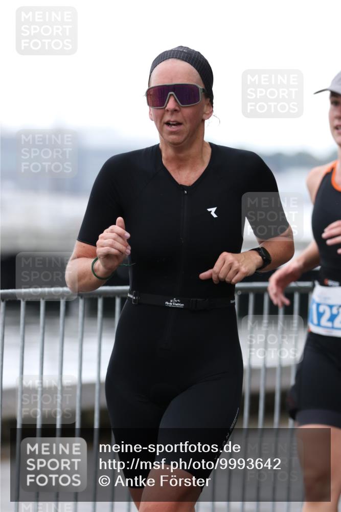 16.08.2026 - KN Förde Triathlon 2026 Antke Förster http://msf.ph/oto/9993642 16.08.2026 10:16:20 Laufen  meine-sportfotos.de