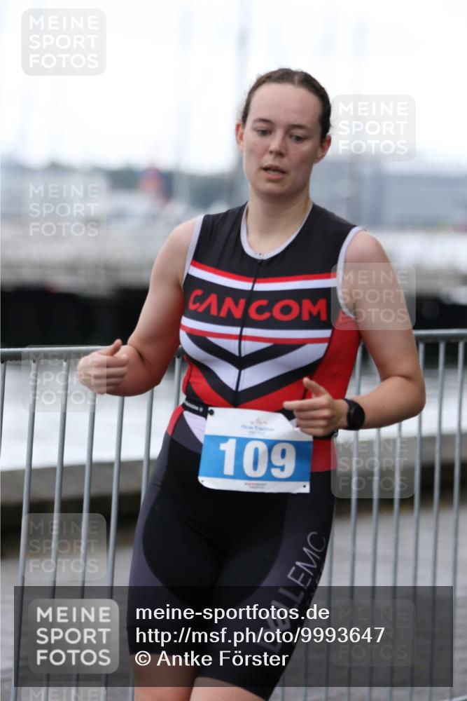 16.08.2026 - KN Förde Triathlon 2026 Antke Förster http://msf.ph/oto/9993647 16.08.2026 10:16:25 Laufen  meine-sportfotos.de