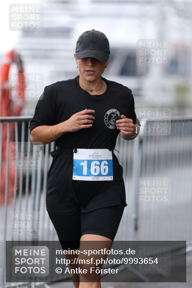 16.08.2026 - KN Förde Triathlon 2026 Antke Förster http://msf.ph/oto/9993654 16.08.2026 10:16:32 Laufen  meine-sportfotos.de