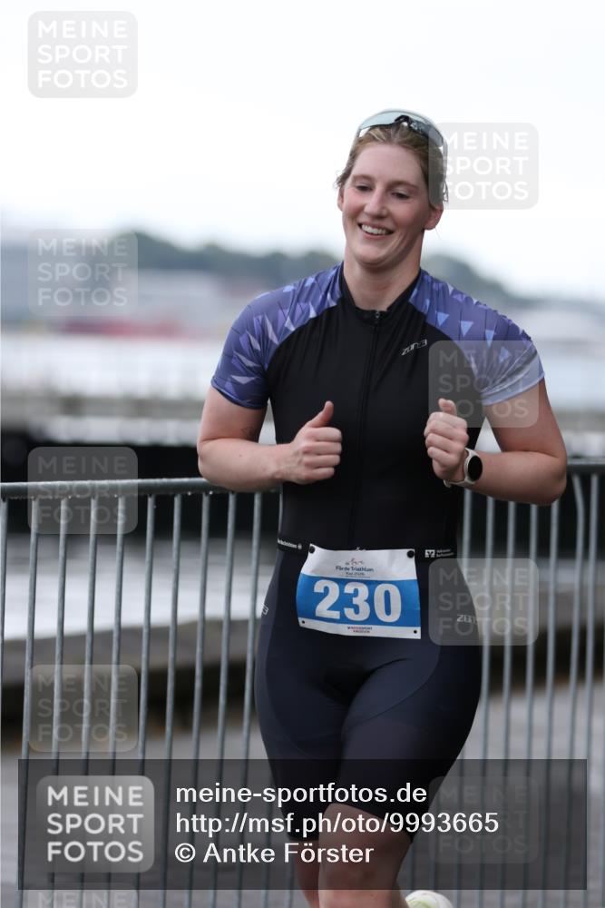 16.08.2026 - KN Förde Triathlon 2026 Antke Förster http://msf.ph/oto/9993665 16.08.2026 10:16:47 Laufen  meine-sportfotos.de