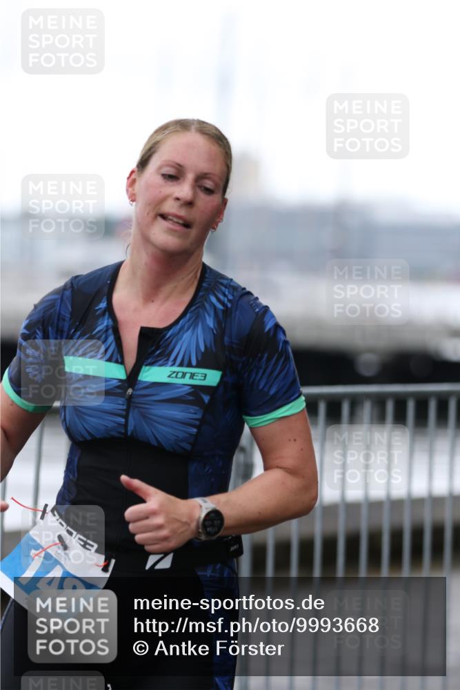 16.08.2026 - KN Förde Triathlon 2026 Antke Förster http://msf.ph/oto/9993668 16.08.2026 10:16:49 Laufen  meine-sportfotos.de