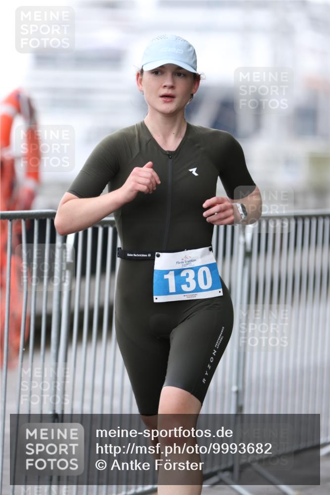 16.08.2026 - KN Förde Triathlon 2026 Antke Förster http://msf.ph/oto/9993682 16.08.2026 10:17:18 Laufen  meine-sportfotos.de