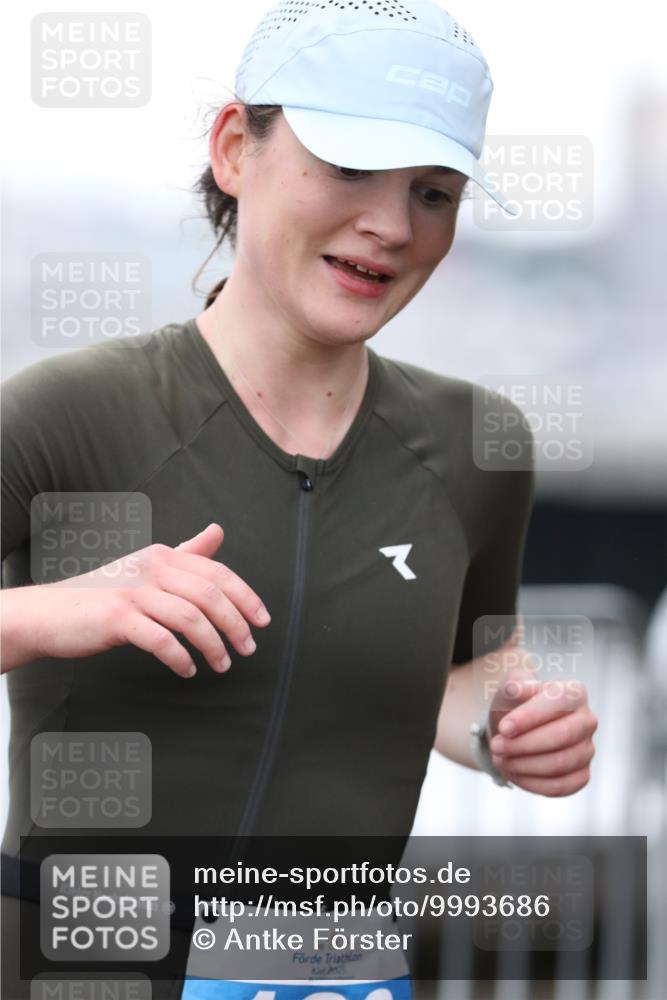 16.08.2026 - KN Förde Triathlon 2026 Antke Förster http://msf.ph/oto/9993686 16.08.2026 10:17:20 Laufen  meine-sportfotos.de