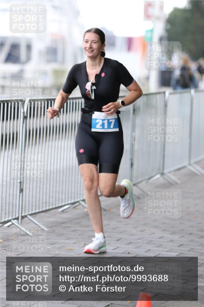 16.08.2026 - KN Förde Triathlon 2026 Antke Förster http://msf.ph/oto/9993688 16.08.2026 10:17:25 Laufen  meine-sportfotos.de