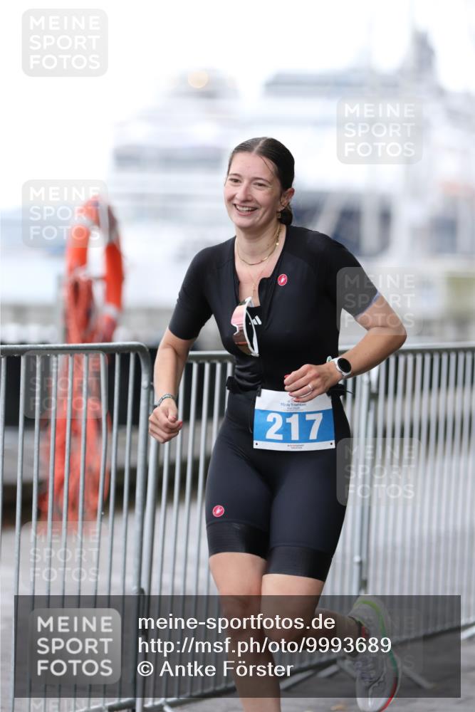 16.08.2026 - KN Förde Triathlon 2026 Antke Förster http://msf.ph/oto/9993689 16.08.2026 10:17:25 Laufen  meine-sportfotos.de