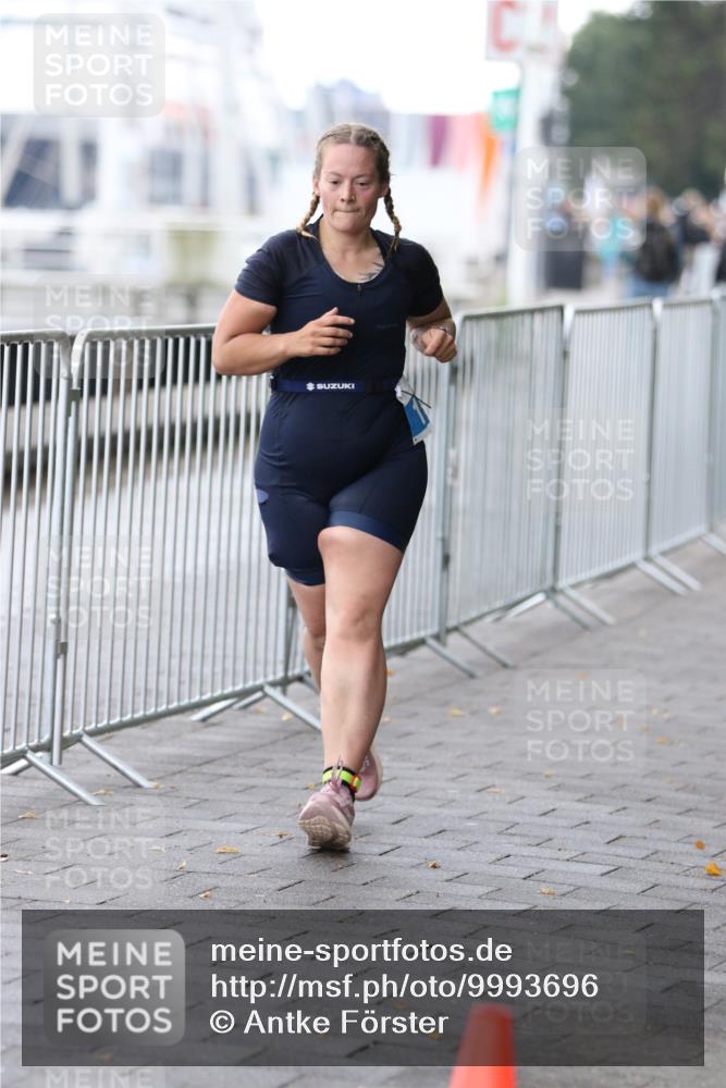 16.08.2026 - KN Förde Triathlon 2026 Antke Förster http://msf.ph/oto/9993696 16.08.2026 10:17:35 Laufen  meine-sportfotos.de