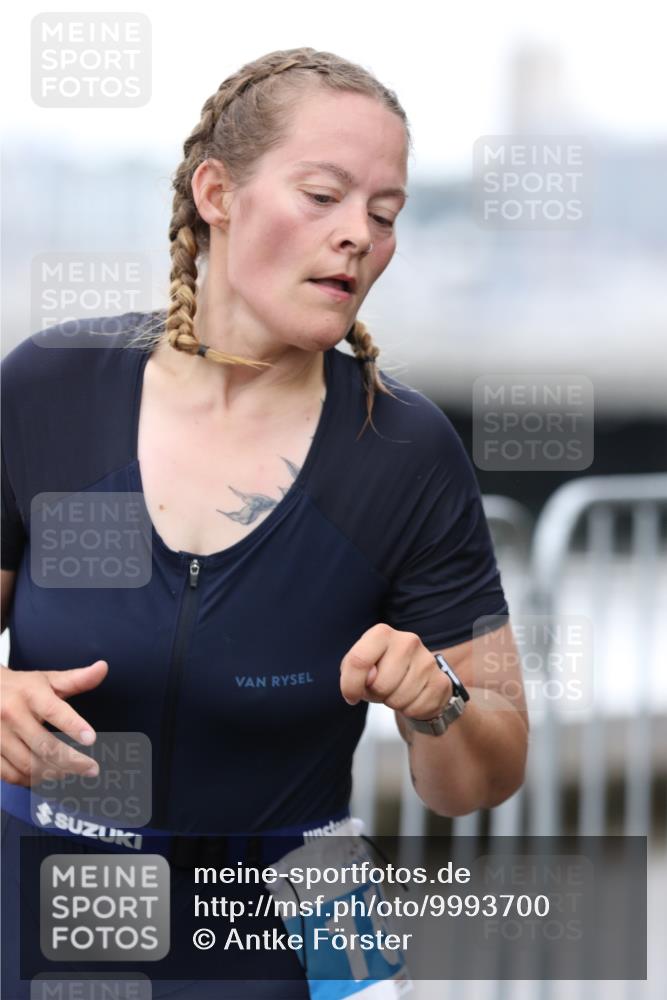 16.08.2026 - KN Förde Triathlon 2026 Antke Förster http://msf.ph/oto/9993700 16.08.2026 10:17:38 Laufen  meine-sportfotos.de