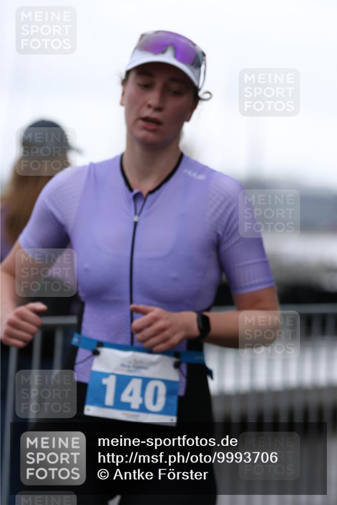 16.08.2026 - KN Förde Triathlon 2026 Antke Förster http://msf.ph/oto/9993706 16.08.2026 10:17:45 Laufen  meine-sportfotos.de