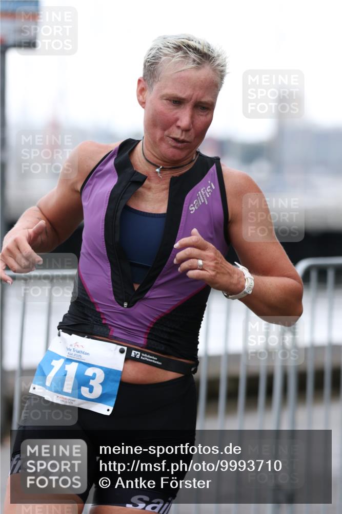 16.08.2026 - KN Förde Triathlon 2026 Antke Förster http://msf.ph/oto/9993710 16.08.2026 10:17:49 Laufen  meine-sportfotos.de
