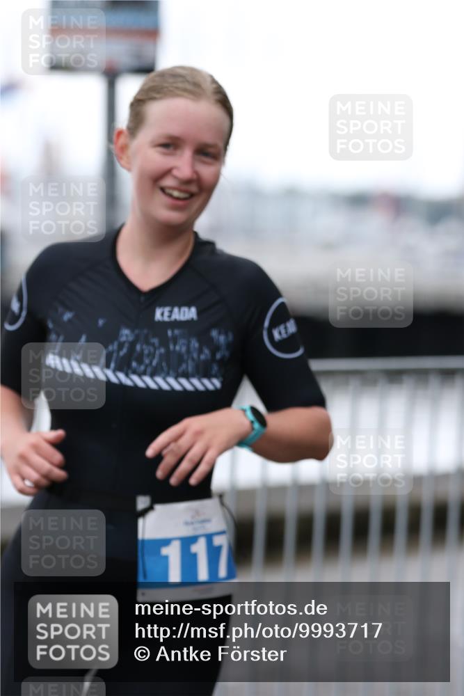 16.08.2026 - KN Förde Triathlon 2026 Antke Förster http://msf.ph/oto/9993717 16.08.2026 10:17:55 Laufen  meine-sportfotos.de