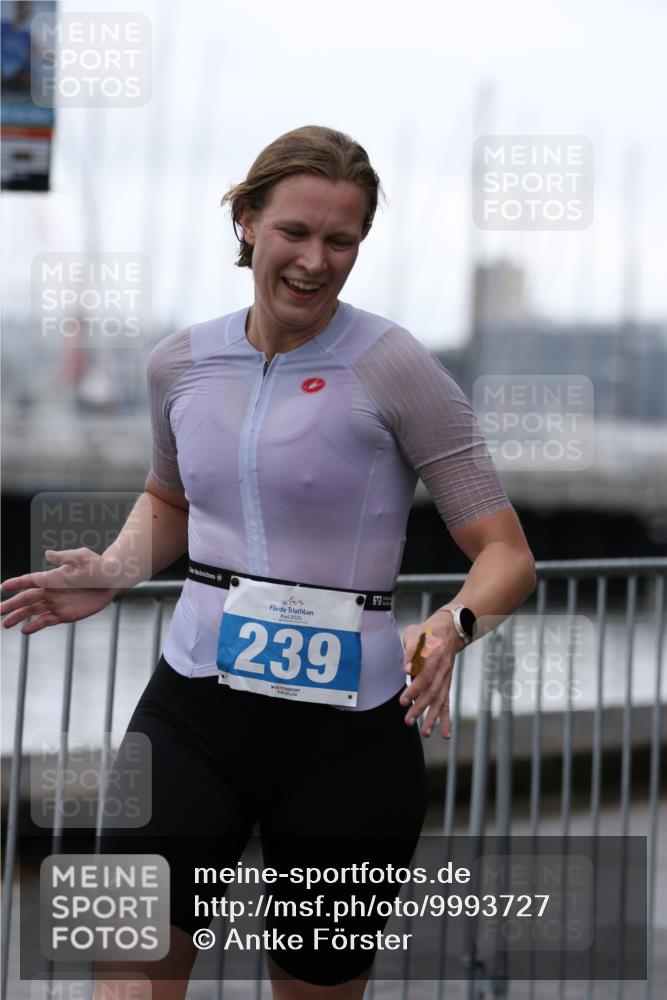 16.08.2026 - KN Förde Triathlon 2026 Antke Förster http://msf.ph/oto/9993727 16.08.2026 10:18:05 Laufen  meine-sportfotos.de