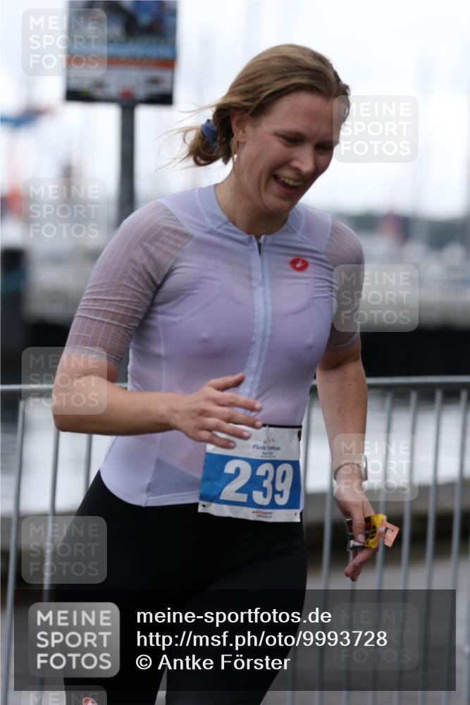16.08.2026 - KN Förde Triathlon 2026 Antke Förster http://msf.ph/oto/9993728 16.08.2026 10:18:06 Laufen  meine-sportfotos.de