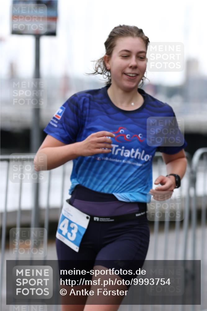 16.08.2026 - KN Förde Triathlon 2026 Antke Förster http://msf.ph/oto/9993754 16.08.2026 10:18:26 Laufen  meine-sportfotos.de