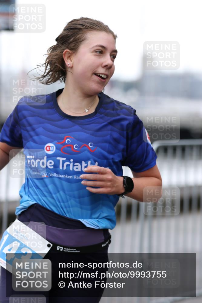 16.08.2026 - KN Förde Triathlon 2026 Antke Förster http://msf.ph/oto/9993755 16.08.2026 10:18:26 Laufen  meine-sportfotos.de