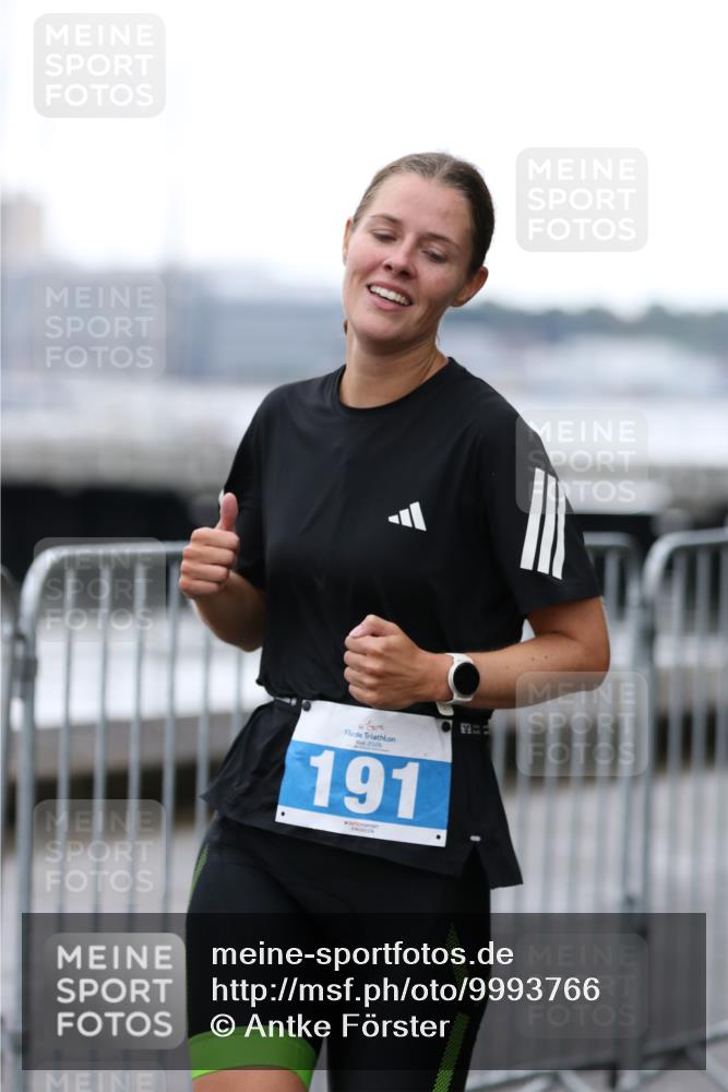 16.08.2026 - KN Förde Triathlon 2026 Antke Förster http://msf.ph/oto/9993766 16.08.2026 10:18:40 Laufen  meine-sportfotos.de