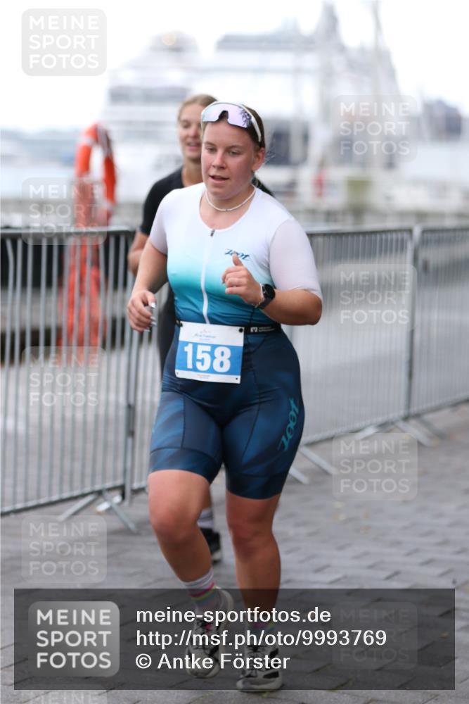 16.08.2026 - KN Förde Triathlon 2026 Antke Förster http://msf.ph/oto/9993769 16.08.2026 10:18:42 Laufen  meine-sportfotos.de