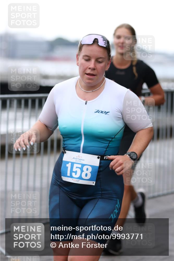 16.08.2026 - KN Förde Triathlon 2026 Antke Förster http://msf.ph/oto/9993771 16.08.2026 10:18:43 Laufen  meine-sportfotos.de