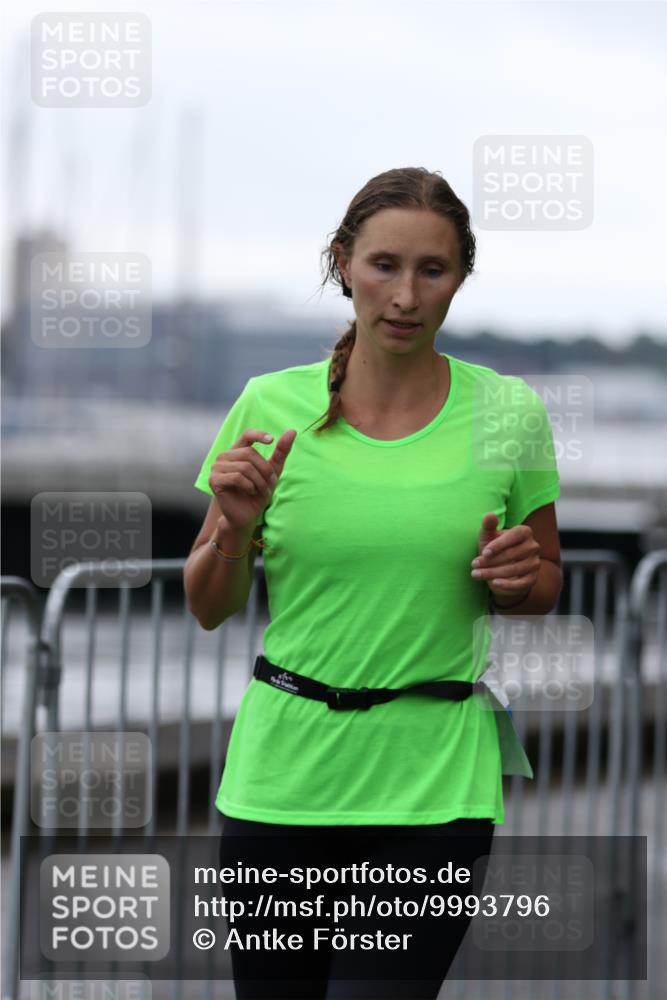 16.08.2026 - KN Förde Triathlon 2026 Antke Förster http://msf.ph/oto/9993796 16.08.2026 10:19:25 Laufen  meine-sportfotos.de