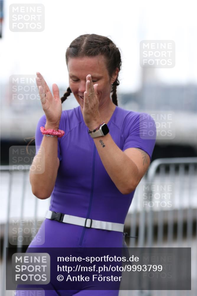 16.08.2026 - KN Förde Triathlon 2026 Antke Förster http://msf.ph/oto/9993799 16.08.2026 10:19:26 Laufen  meine-sportfotos.de