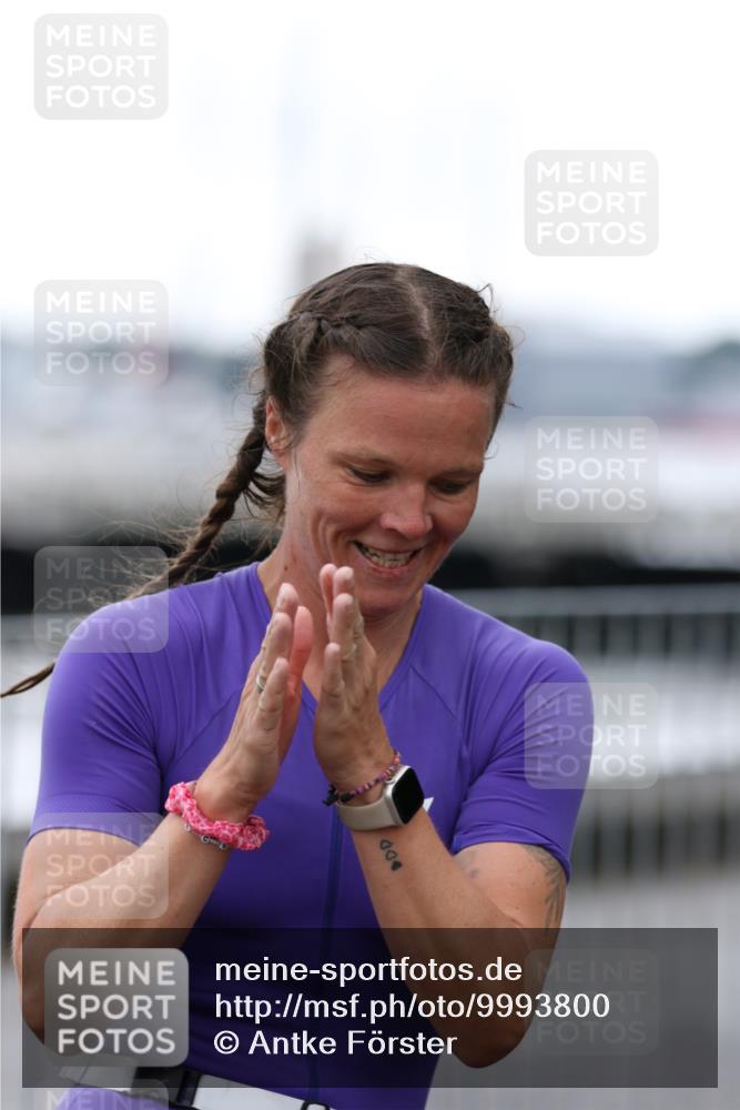 16.08.2026 - KN Förde Triathlon 2026 Antke Förster http://msf.ph/oto/9993800 16.08.2026 10:19:27 Laufen  meine-sportfotos.de