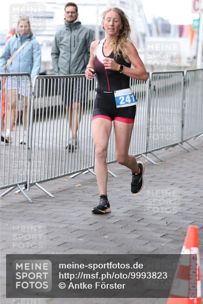 16.08.2026 - KN Förde Triathlon 2026 Antke Förster http://msf.ph/oto/9993823 16.08.2026 10:20:03 Laufen  meine-sportfotos.de