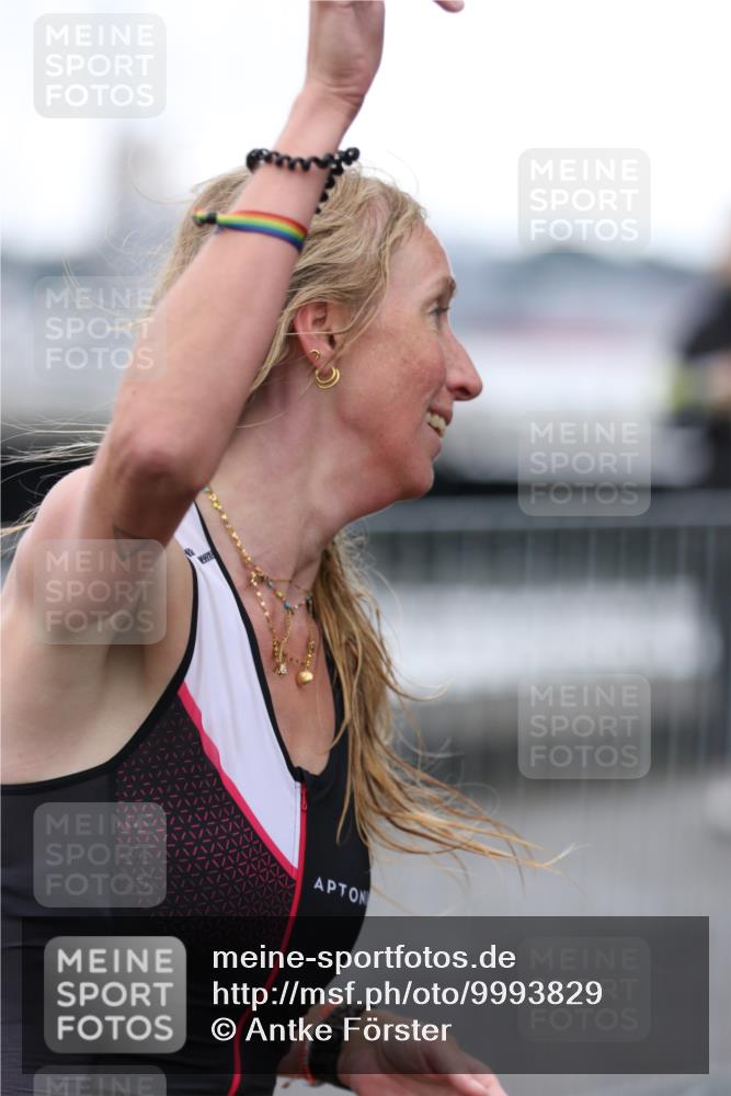 16.08.2026 - KN Förde Triathlon 2026 Antke Förster http://msf.ph/oto/9993829 16.08.2026 10:20:07 Laufen  meine-sportfotos.de