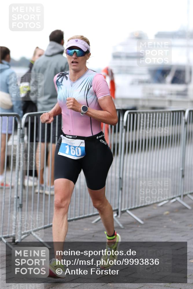 16.08.2026 - KN Förde Triathlon 2026 Antke Förster http://msf.ph/oto/9993836 16.08.2026 10:20:24 Laufen  meine-sportfotos.de
