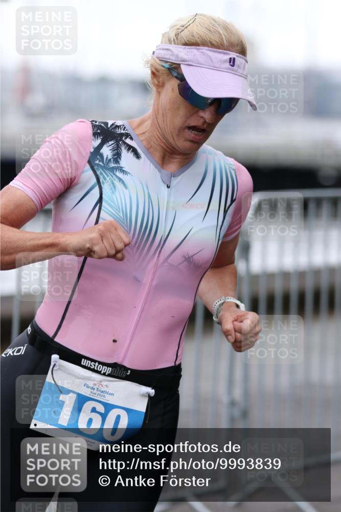 16.08.2026 - KN Förde Triathlon 2026 Antke Förster http://msf.ph/oto/9993839 16.08.2026 10:20:26 Laufen  meine-sportfotos.de