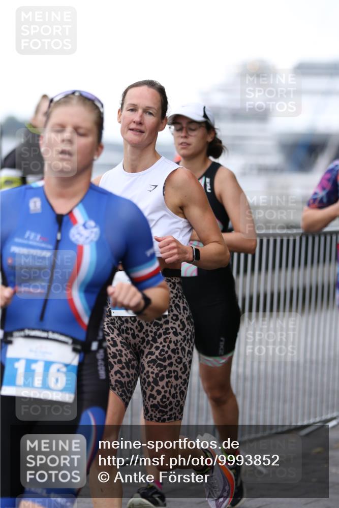 16.08.2026 - KN Förde Triathlon 2026 Antke Förster http://msf.ph/oto/9993852 16.08.2026 10:20:39 Laufen  meine-sportfotos.de