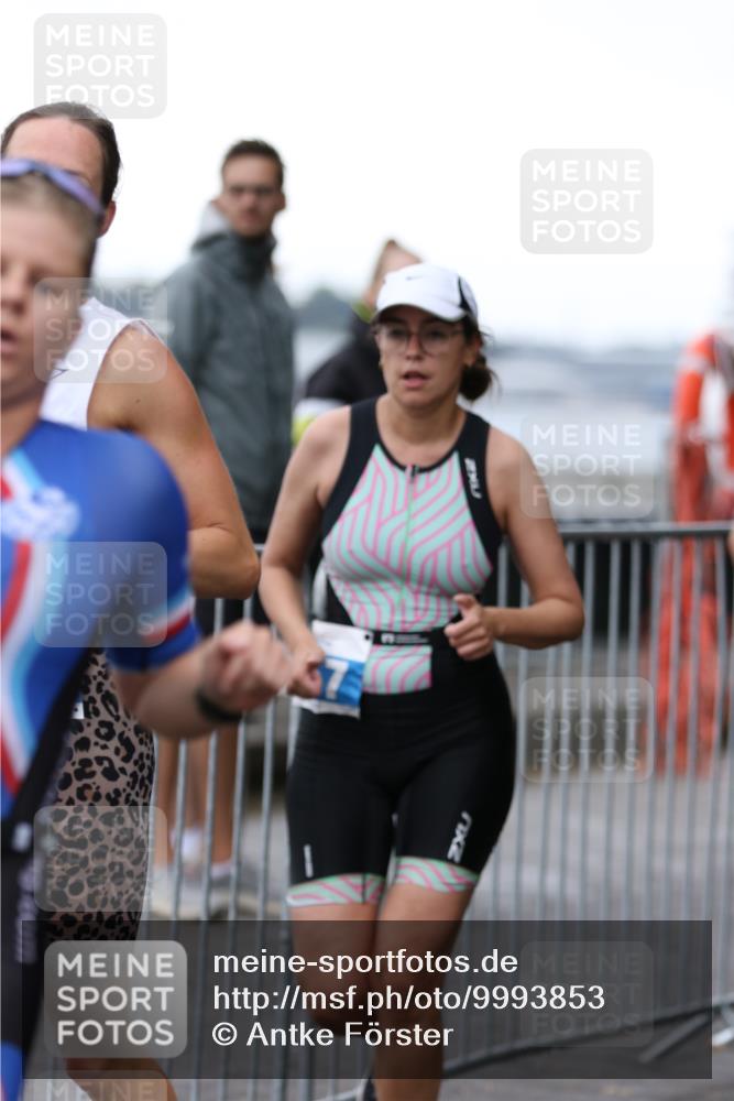 16.08.2026 - KN Förde Triathlon 2026 Antke Förster http://msf.ph/oto/9993853 16.08.2026 10:20:40 Laufen  meine-sportfotos.de