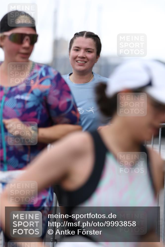 16.08.2026 - KN Förde Triathlon 2026 Antke Förster http://msf.ph/oto/9993858 16.08.2026 10:20:42 Laufen  meine-sportfotos.de