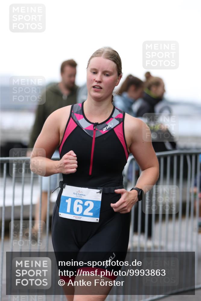 16.08.2026 - KN Förde Triathlon 2026 Antke Förster http://msf.ph/oto/9993863 16.08.2026 10:20:51 Laufen  meine-sportfotos.de