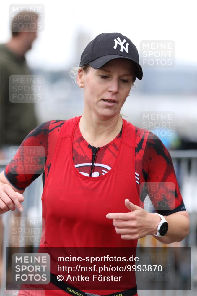 16.08.2026 - KN Förde Triathlon 2026 Antke Förster http://msf.ph/oto/9993870 16.08.2026 10:20:57 Laufen  meine-sportfotos.de