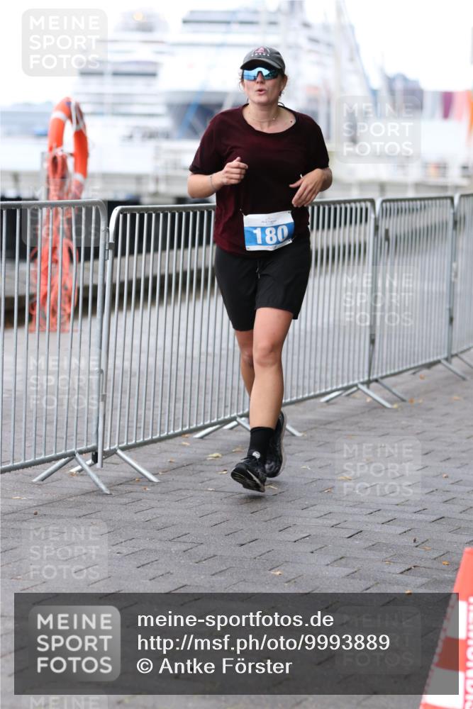 16.08.2026 - KN Förde Triathlon 2026 Antke Förster http://msf.ph/oto/9993889 16.08.2026 10:21:28 Laufen  meine-sportfotos.de