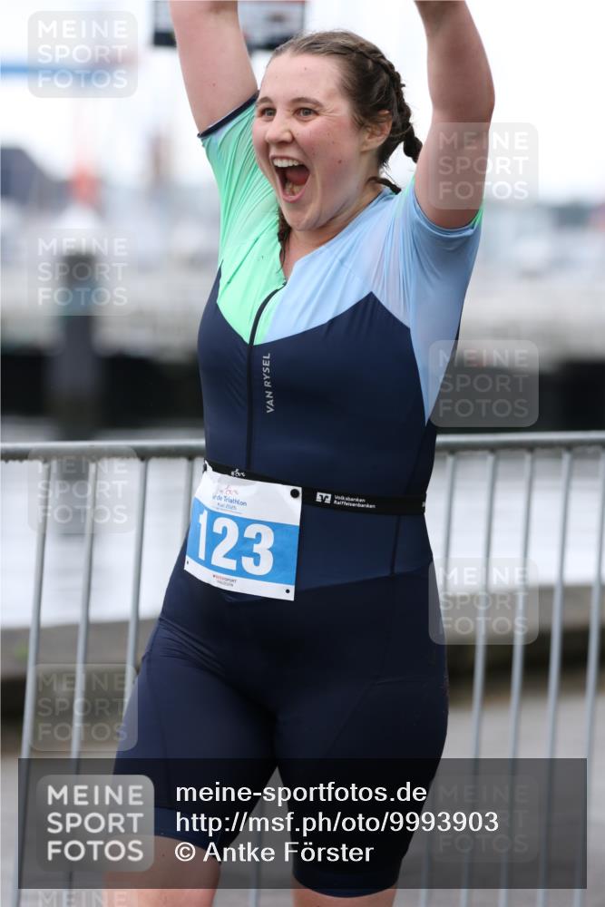 16.08.2026 - KN Förde Triathlon 2026 Antke Förster http://msf.ph/oto/9993903 16.08.2026 10:21:37 Laufen  meine-sportfotos.de