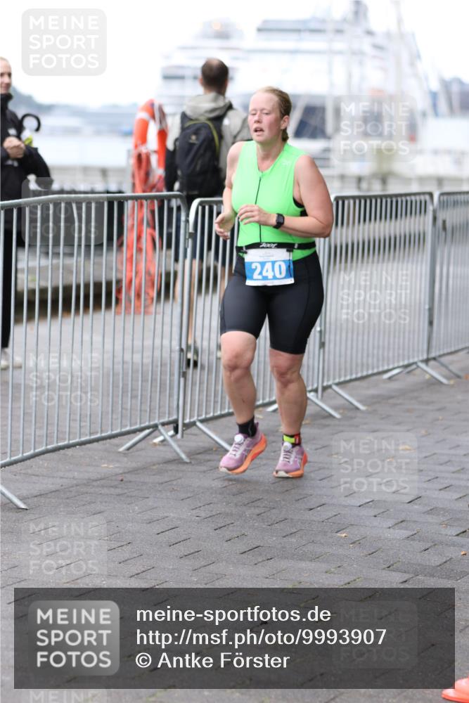 16.08.2026 - KN Förde Triathlon 2026 Antke Förster http://msf.ph/oto/9993907 16.08.2026 10:21:42 Laufen  meine-sportfotos.de
