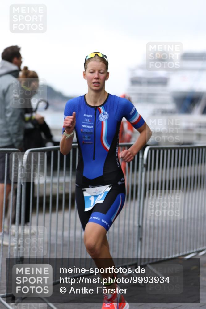 16.08.2026 - KN Förde Triathlon 2026 Antke Förster http://msf.ph/oto/9993934 16.08.2026 10:22:05 Laufen  meine-sportfotos.de