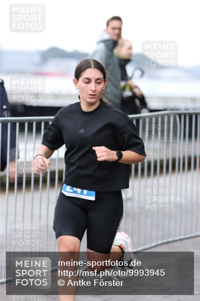 16.08.2026 - KN Förde Triathlon 2026 Antke Förster http://msf.ph/oto/9993945 16.08.2026 10:22:19 Laufen  meine-sportfotos.de
