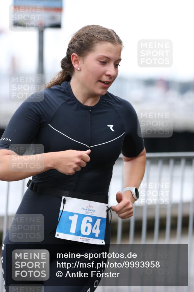 16.08.2026 - KN Förde Triathlon 2026 Antke Förster http://msf.ph/oto/9993958 16.08.2026 10:22:34 Laufen  meine-sportfotos.de