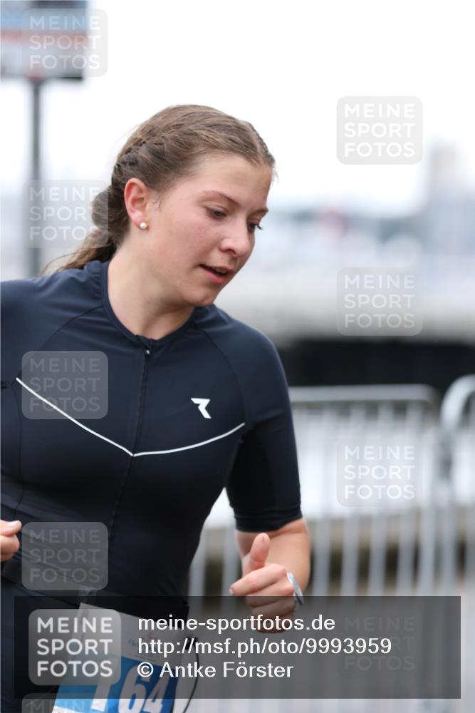 16.08.2026 - KN Förde Triathlon 2026 Antke Förster http://msf.ph/oto/9993959 16.08.2026 10:22:34 Laufen  meine-sportfotos.de