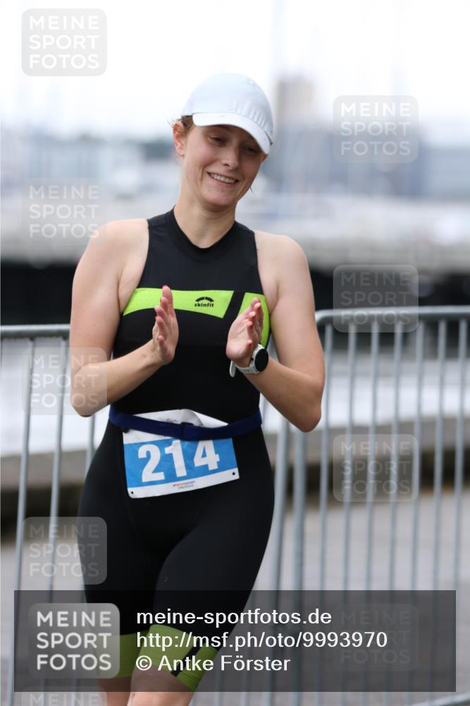 16.08.2026 - KN Förde Triathlon 2026 Antke Förster http://msf.ph/oto/9993970 16.08.2026 10:22:51 Laufen  meine-sportfotos.de